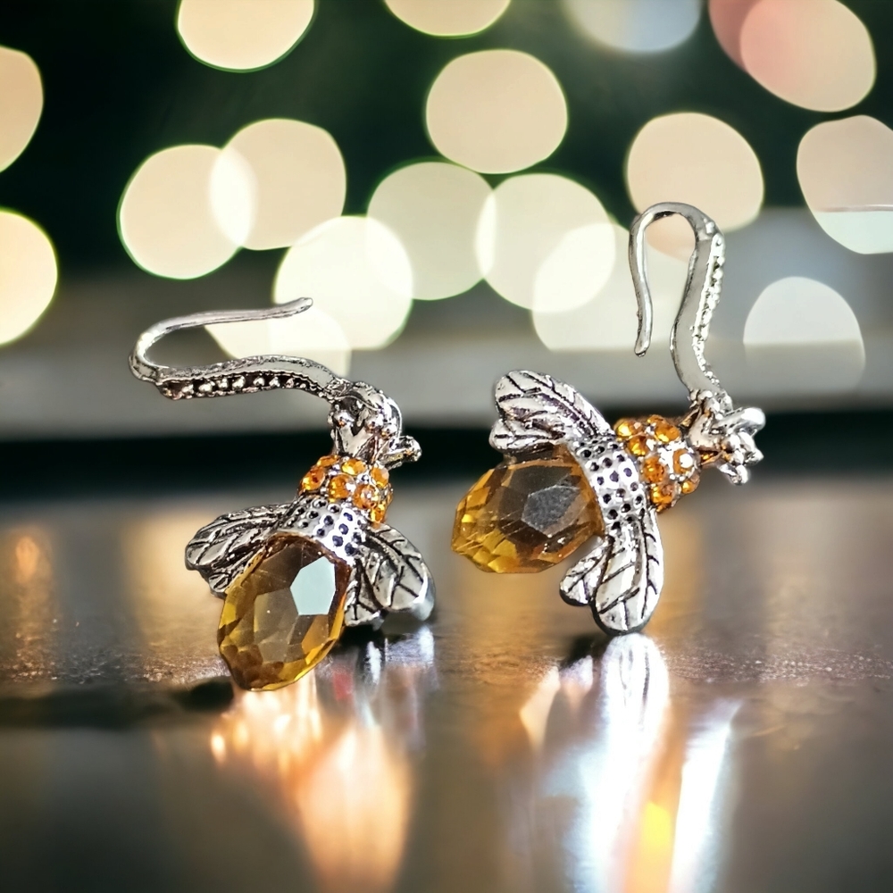 Bumble Bee Drop Earrings | Retro Style Fashion | Amber Faceted Stones